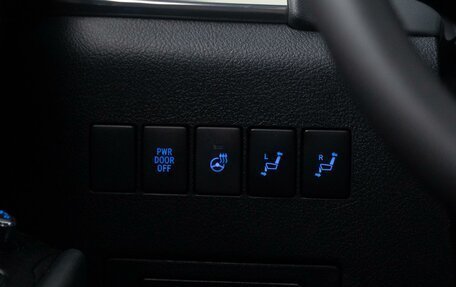 Toyota Alphard III, 2016 год, 4 490 000 рублей, 18 фотография