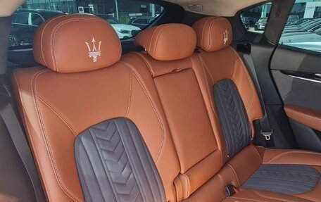 Maserati Levante I, 2016 год, 4 770 000 рублей, 7 фотография
