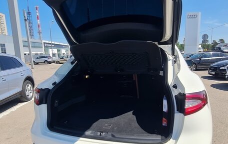 Maserati Levante I, 2016 год, 4 770 000 рублей, 8 фотография