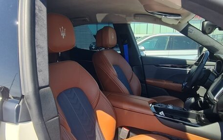Maserati Levante I, 2016 год, 4 770 000 рублей, 6 фотография