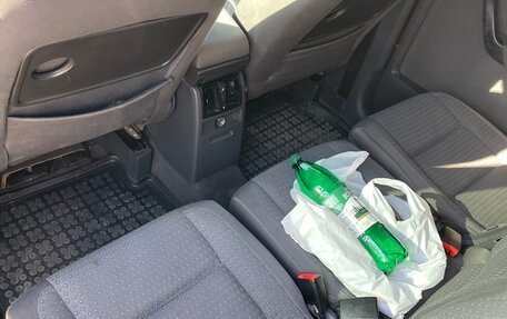 Volkswagen Touran III, 2004 год, 700 000 рублей, 5 фотография