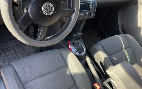 Volkswagen Touran III, 2004 год, 700 000 рублей, 4 фотография