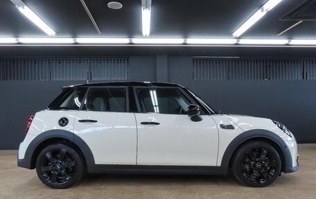 MINI Countryman II (F60), 2022 год, 3 085 000 рублей, 5 фотография