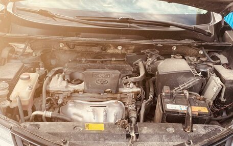 Toyota RAV4, 2014 год, 2 200 000 рублей, 2 фотография