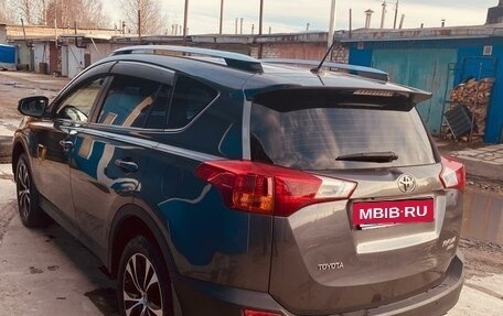 Toyota RAV4, 2014 год, 2 200 000 рублей, 5 фотография