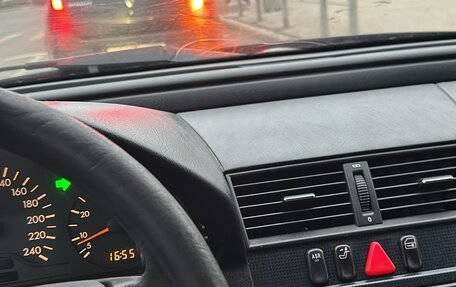 Mercedes-Benz C-Класс, 1997 год, 288 899 рублей, 4 фотография