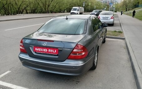 Mercedes-Benz E-Класс, 2004 год, 1 700 000 рублей, 4 фотография