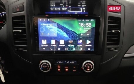 Mitsubishi Pajero IV, 2010 год, 1 835 000 рублей, 16 фотография