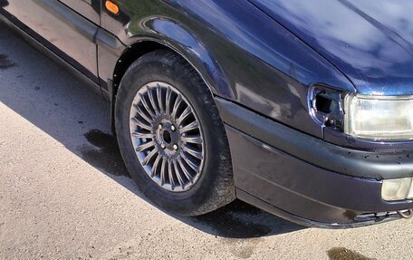 Volkswagen Passat B4, 1995 год, 245 000 рублей, 3 фотография