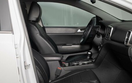 KIA Sportage IV рестайлинг, 2020 год, 2 200 000 рублей, 10 фотография