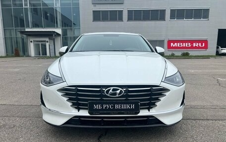 Hyundai Sonata VIII, 2022 год, 2 670 000 рублей, 2 фотография