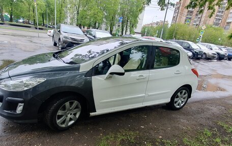Peugeot 308 II, 2010 год, 422 222 рублей, 2 фотография