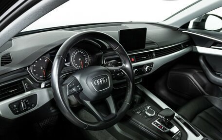 Audi A4, 2017 год, 1 999 700 рублей, 11 фотография