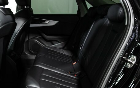 Audi A4, 2017 год, 1 999 700 рублей, 10 фотография