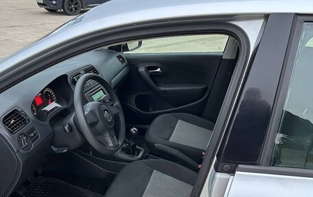 Volkswagen Polo VI (EU Market), 2013 год, 750 000 рублей, 15 фотография