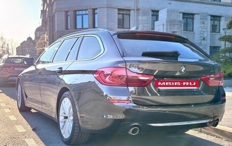 BMW 5 серия, 2019 год, 3 420 000 рублей, 3 фотография