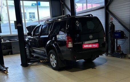 Nissan Pathfinder, 2007 год, 1 420 000 рублей, 32 фотография