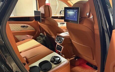 Bentley Bentayga I, 2023 год, 33 450 000 рублей, 28 фотография