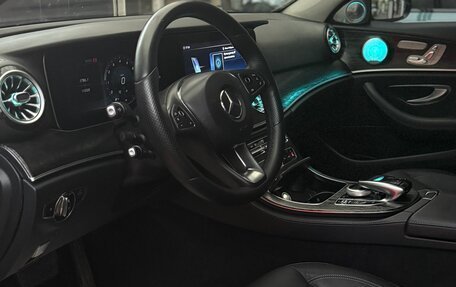 Mercedes-Benz E-Класс, 2017 год, 3 050 000 рублей, 9 фотография
