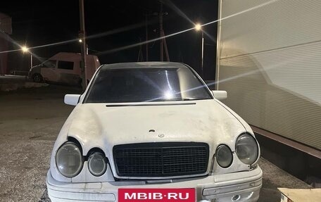 Mercedes-Benz E-Класс, 1995 год, 130 000 рублей, 7 фотография