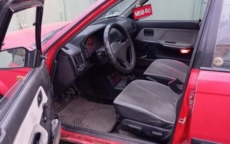 Mazda 323, 1990 год, 110 000 рублей, 12 фотография