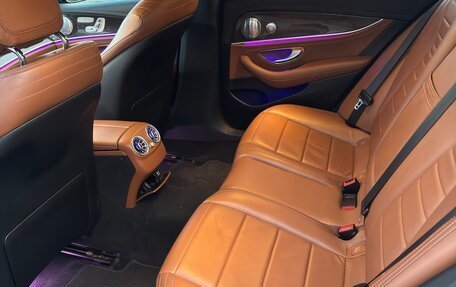 Mercedes-Benz E-Класс, 2017 год, 3 300 000 рублей, 11 фотография