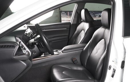 Toyota Camry, 2018 год, 3 349 000 рублей, 10 фотография