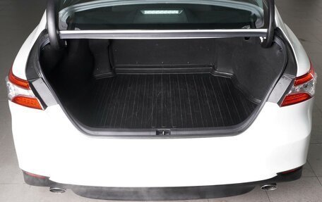 Toyota Camry, 2018 год, 3 349 000 рублей, 20 фотография