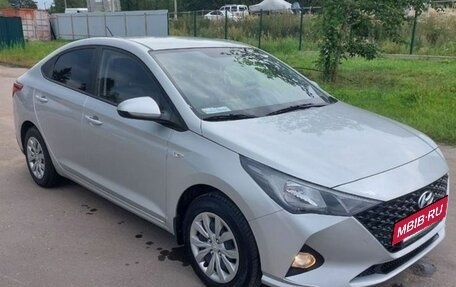 Hyundai Solaris II рестайлинг, 2021 год, 1 550 000 рублей, 7 фотография