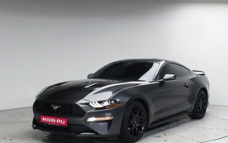 Ford Mustang VI рестайлинг, 2020 год, 2 395 000 рублей, 1 фотография