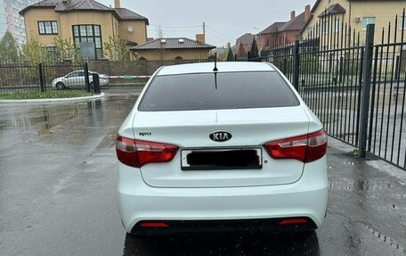 KIA Rio III рестайлинг, 2013 год, 800 000 рублей, 15 фотография