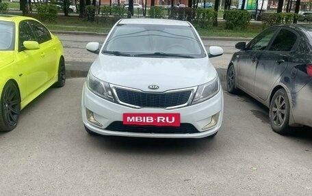 KIA Rio III рестайлинг, 2013 год, 800 000 рублей, 20 фотография