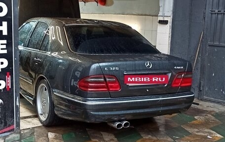 Mercedes-Benz E-Класс, 2000 год, 770 000 рублей, 2 фотография