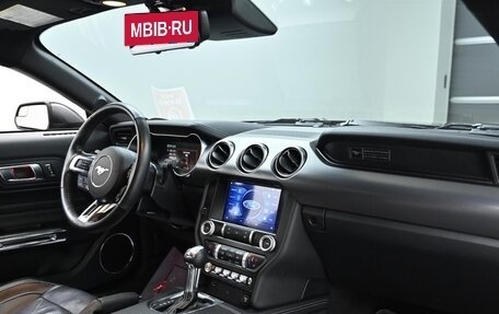 Ford Mustang VI рестайлинг, 2020 год, 2 395 000 рублей, 6 фотография