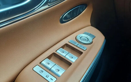 Genesis GV70, 2021 год, 2 940 000 рублей, 14 фотография