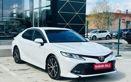 Toyota Camry, 2019 год, 2 860 000 рублей, 3 фотография