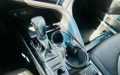 Toyota Camry, 2019 год, 2 860 000 рублей, 17 фотография