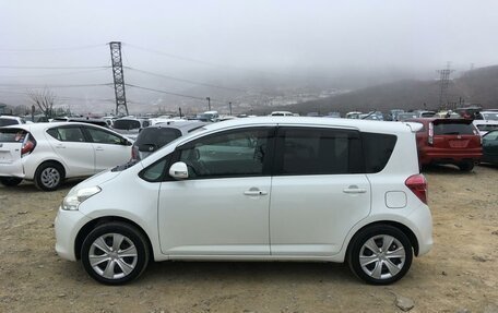 Toyota Ractis I, 2010 год, 1 000 000 рублей, 10 фотография