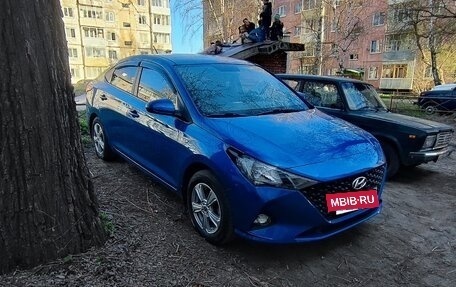 Hyundai Solaris II рестайлинг, 2020 год, 1 800 000 рублей, 2 фотография