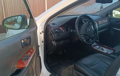 Toyota Camry, 2013 год, 1 700 000 рублей, 7 фотография