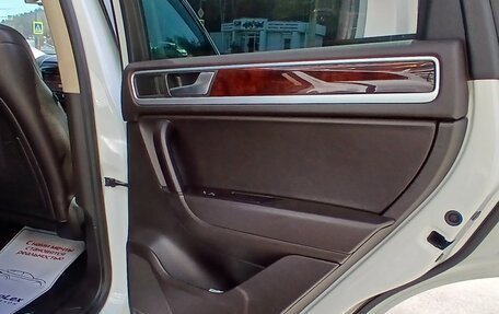 Volkswagen Touareg III, 2013 год, 2 290 000 рублей, 24 фотография
