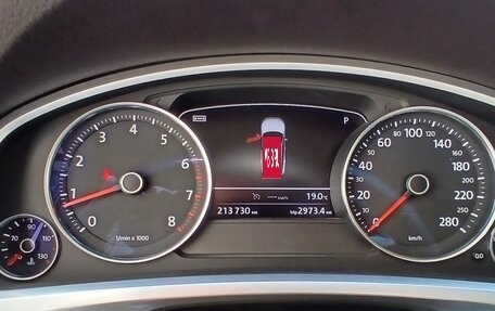 Volkswagen Touareg III, 2013 год, 2 290 000 рублей, 15 фотография