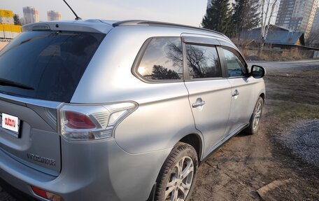 Mitsubishi Outlander III рестайлинг 3, 2012 год, 1 600 000 рублей, 7 фотография