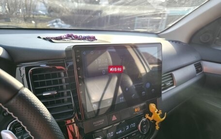 Mitsubishi Outlander III рестайлинг 3, 2012 год, 1 600 000 рублей, 27 фотография