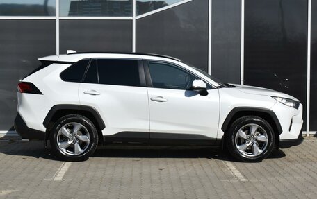 Toyota RAV4, 2020 год, 3 500 000 рублей, 5 фотография