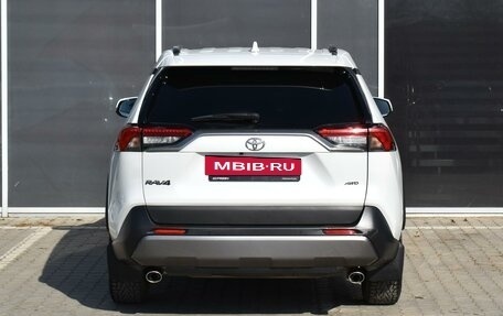 Toyota RAV4, 2020 год, 3 500 000 рублей, 4 фотография