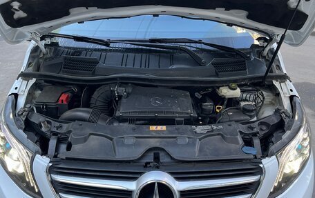 Mercedes-Benz V-Класс, 2019 год, 5 200 000 рублей, 21 фотография
