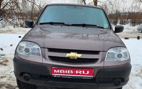 Chevrolet Niva I рестайлинг, 2018 год, 680 000 рублей, 13 фотография