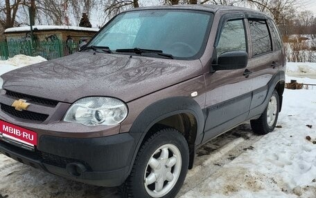Chevrolet Niva I рестайлинг, 2018 год, 680 000 рублей, 11 фотография