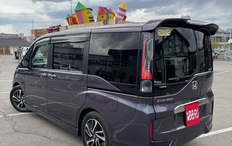 Honda Stepwgn IV, 2016 год, 2 040 000 рублей, 3 фотография
